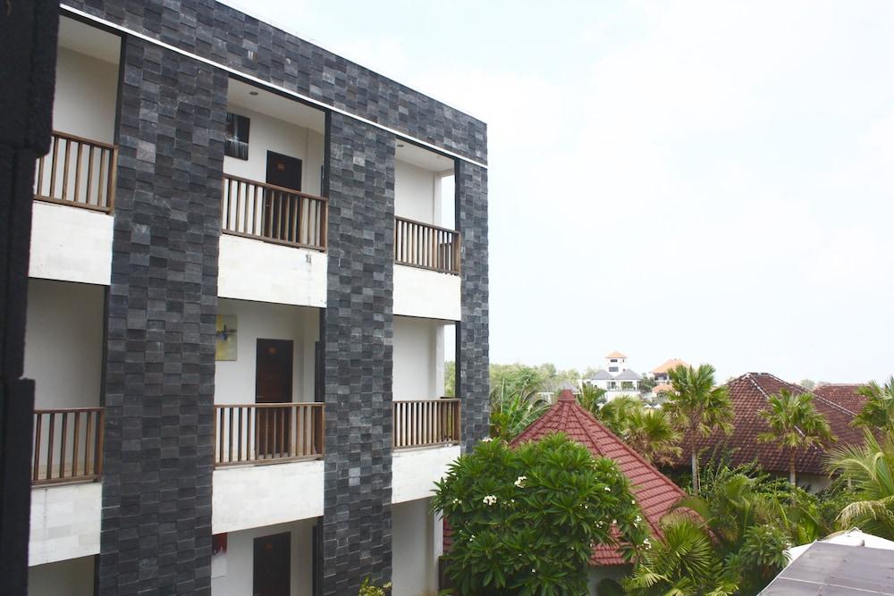 Mamo Hotel Uluwatu Pecatu  Exterior photo
